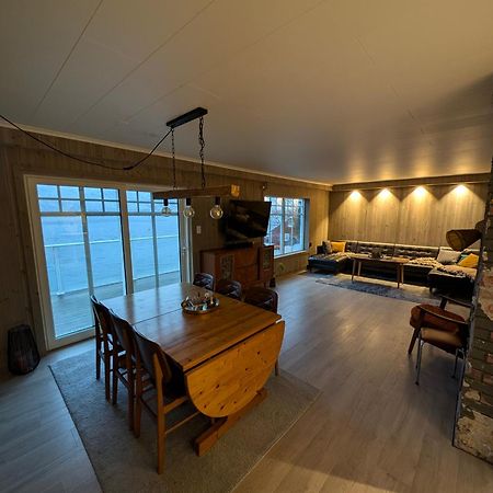 Reine Retro Villa - Cozy Villa With A Fantastic View Exterior photo