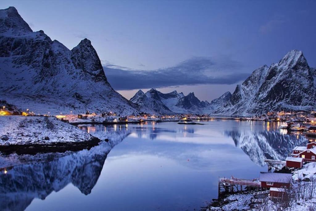 Reine Retro Villa - Cozy Villa With A Fantastic View Exterior photo