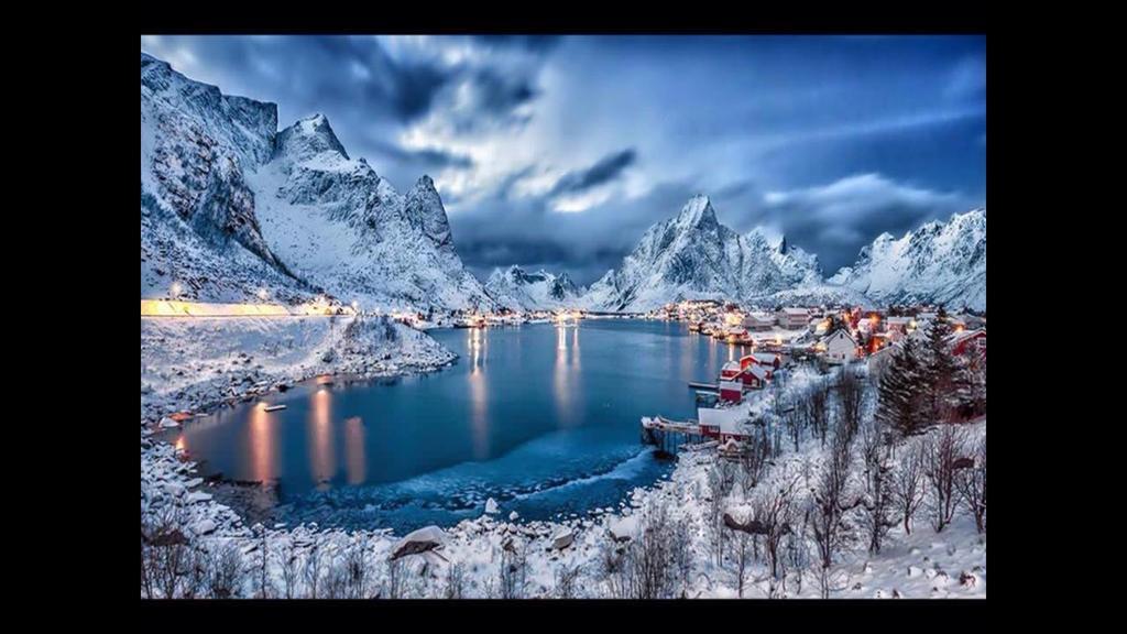 Reine Retro Villa - Cozy Villa With A Fantastic View Exterior photo
