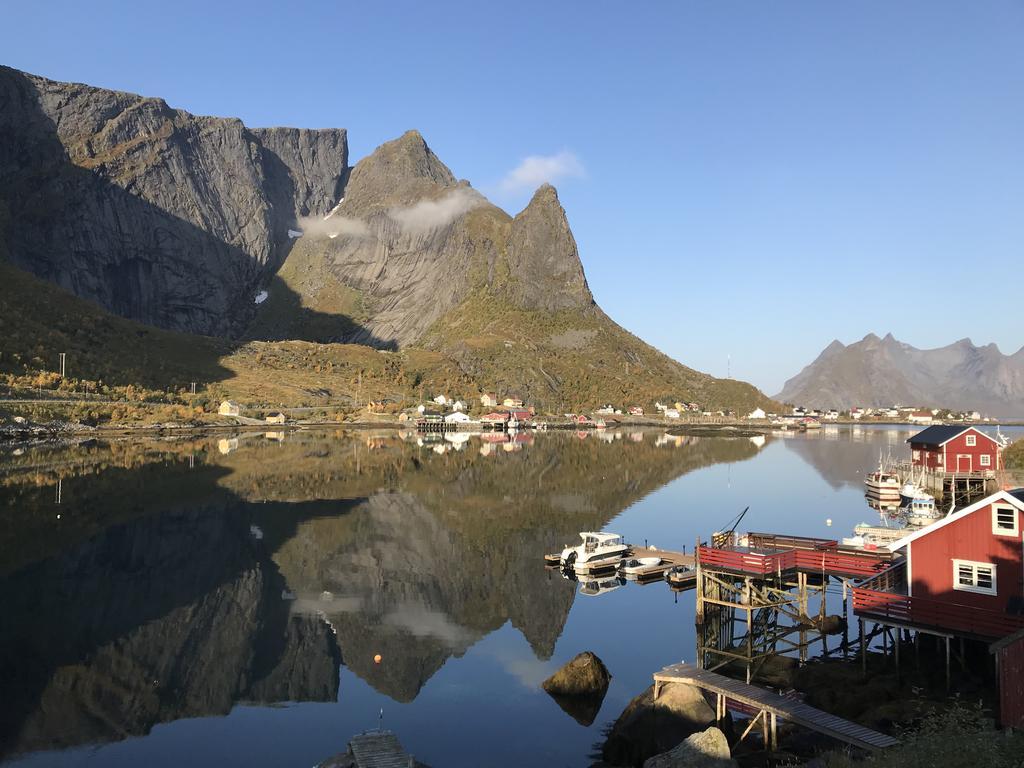 Reine Retro Villa - Cozy Villa With A Fantastic View Exterior photo